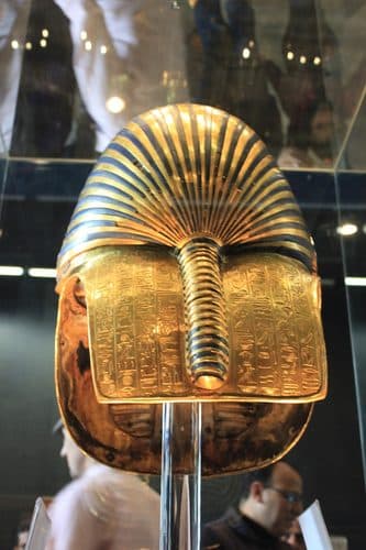Golden Mask of Tutankhamu00 (45) — Ancient Egyptian Art