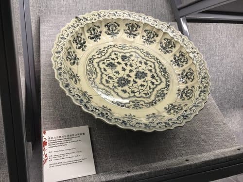 中國明朝洪武年間的瓷器５ — Ming Dynasty Art