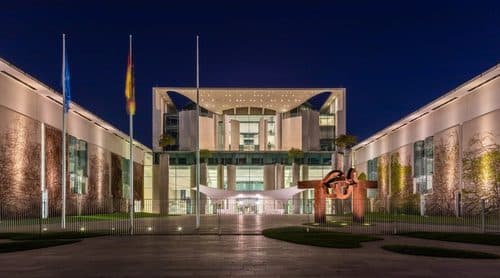 Cancillería Federal, Berlín, Alemania, 2016-04-21, DD 37-39 HDR — Postmodern Art