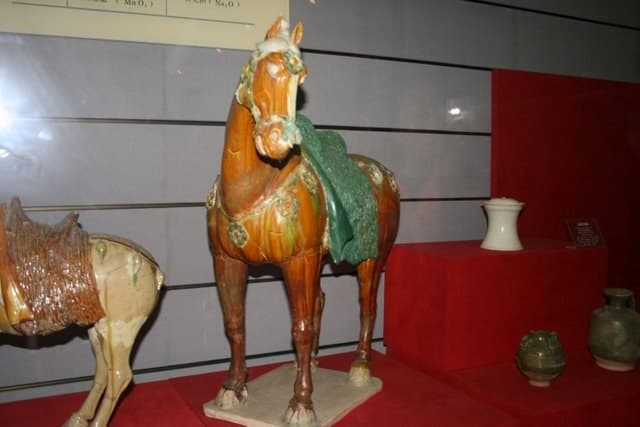 Tang Dynasty, sancai pottery horse3 — Tang Dynasty Art