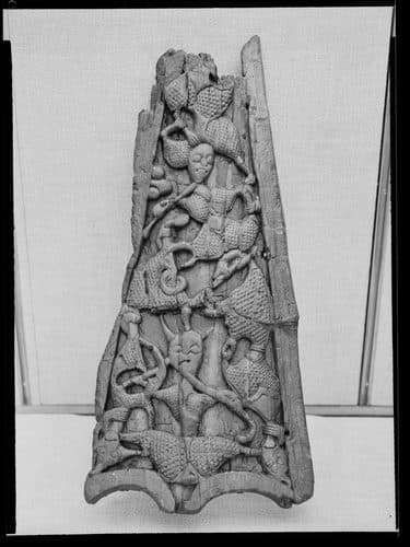 Vikingmuseum, oldsak - no-nb digifoto 20150210 00261 NB MIT FNR 16968 — Viking Art